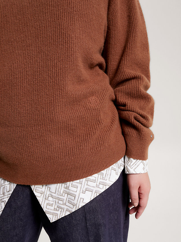 brown curve gerippter relaxed fit pullover für damen - tommy hilfiger