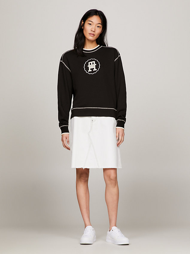 black modern rundhals-sweatshirt mit kontrast-design für damen - tommy hilfiger