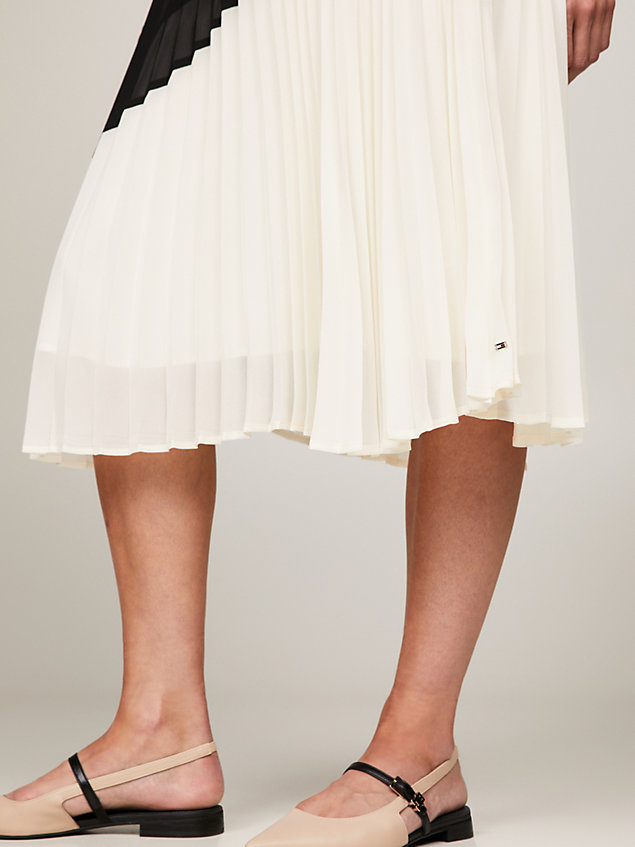 white colour-blocked pleated flare midi skirt for women tommy hilfiger