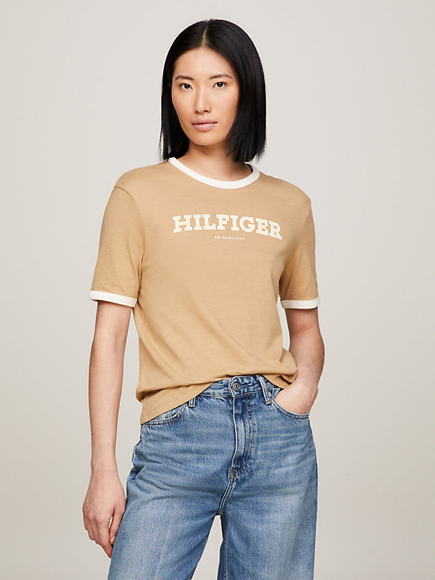 khaki t-shirt met flocked hilfiger monotype-logo voor dames - tommy hilfiger