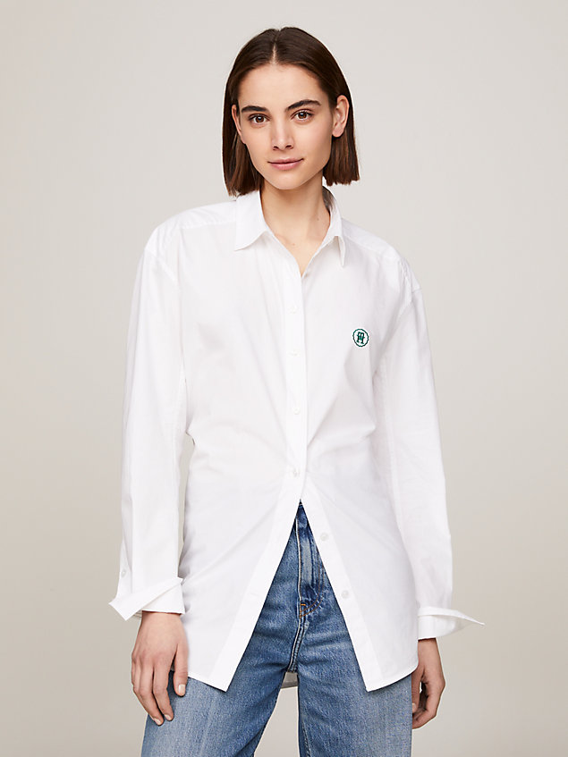 white regular getailleerd overhemd met th-monogram voor dames - tommy hilfiger