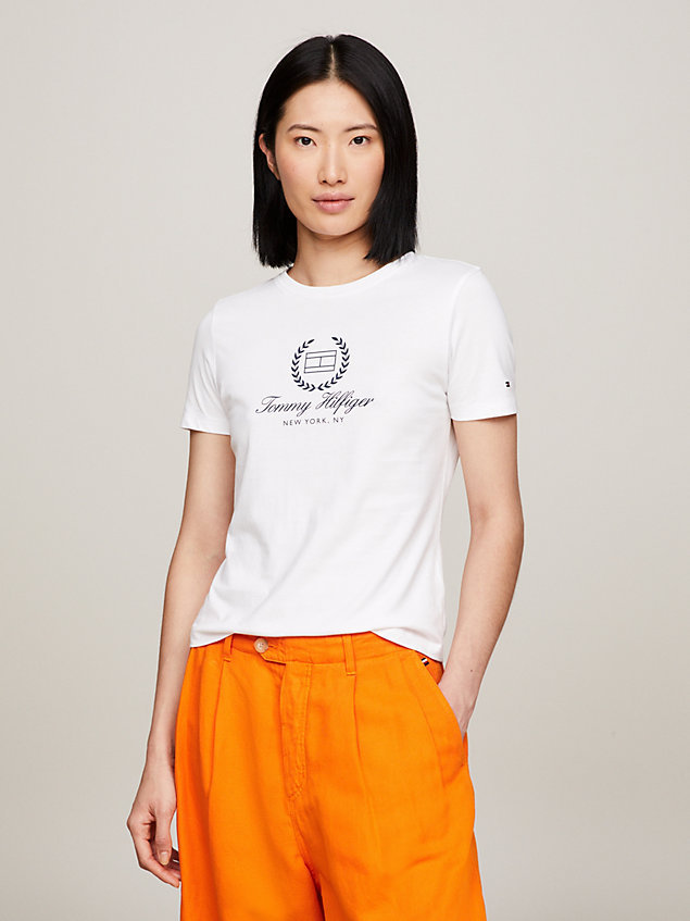 white slim fit t-shirt met ronde hals en logo voor dames - tommy hilfiger
