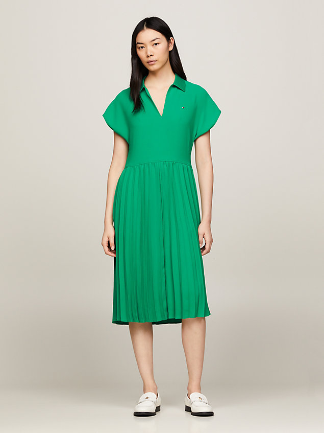 green plisowana sukienka polo o długości midi dla kobiety - tommy hilfiger