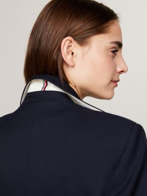 americana de corte slim con logo metálico azul de mujeres tommy hilfiger