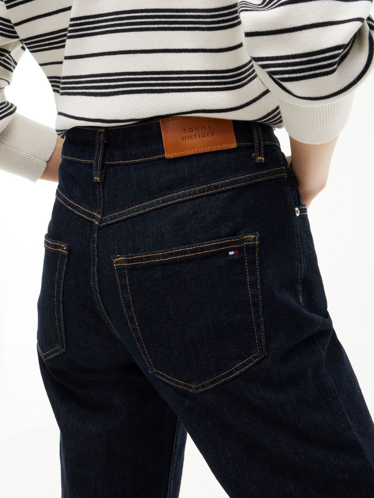 Mid Rise Classic Straight Jeans — Blue