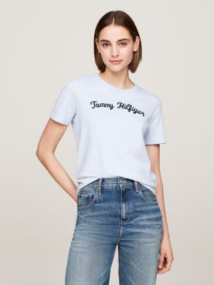 t-shirt con logo in corsivo ricamato blu da donne tommy hilfiger