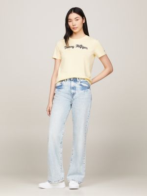 t-shirt con logo in corsivo ricamato giallo da donne tommy hilfiger