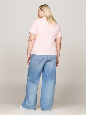 t-shirt curve con logo in corsivo ricamato rosa da donne tommy hilfiger