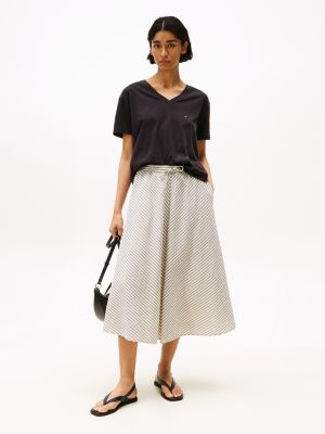 black textured v-neck t-shirt for women tommy hilfiger