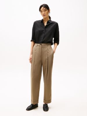 khaki lichtgewicht relaxed fit rechte chino voor dames - tommy hilfiger