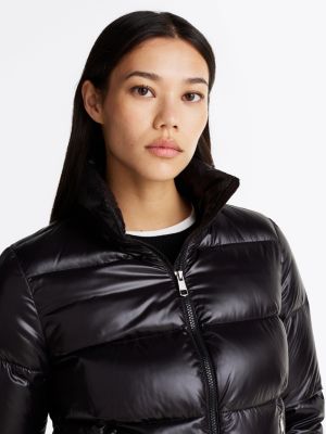 schwarz hochglanz-puffer-jacke mit daunen und kapuze für damen - tommy hilfiger