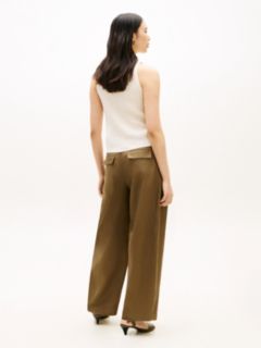 Cable Knit Slim Sweater Vest — Beige 4