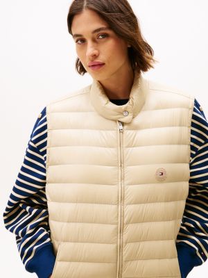 beige curve ultralichte bodywarmer voor dames - tommy hilfiger