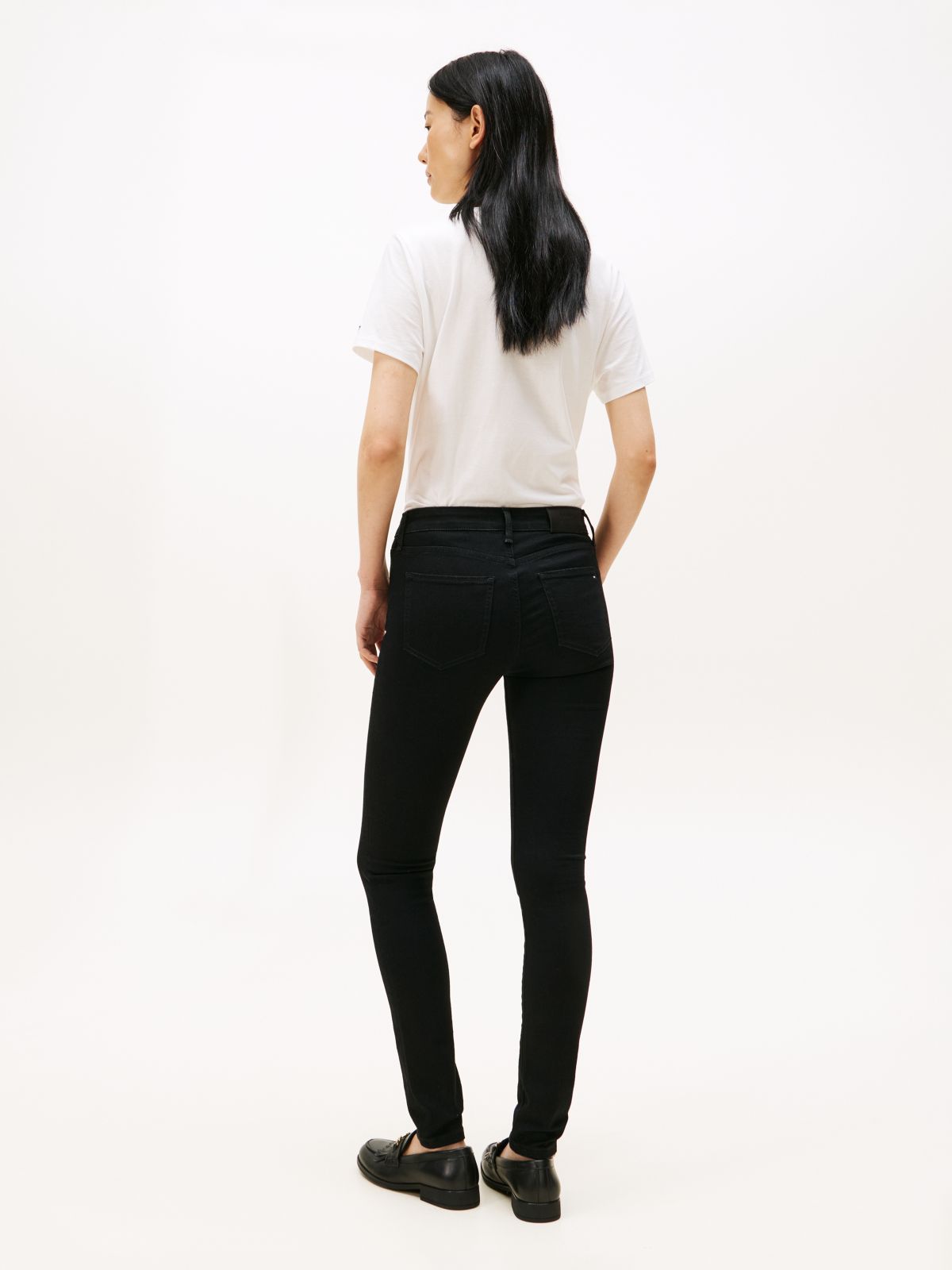 Como Mid Rise Skinny Black Jeans — Black