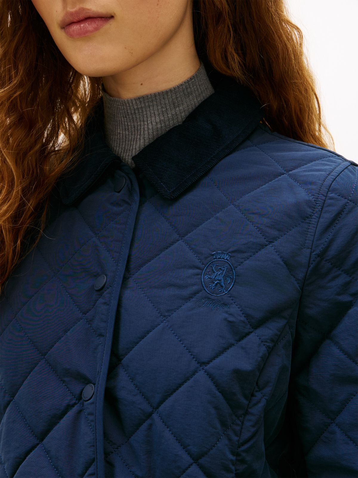 Crest Embroidery Padded Quilted Slim Jacket — Blue