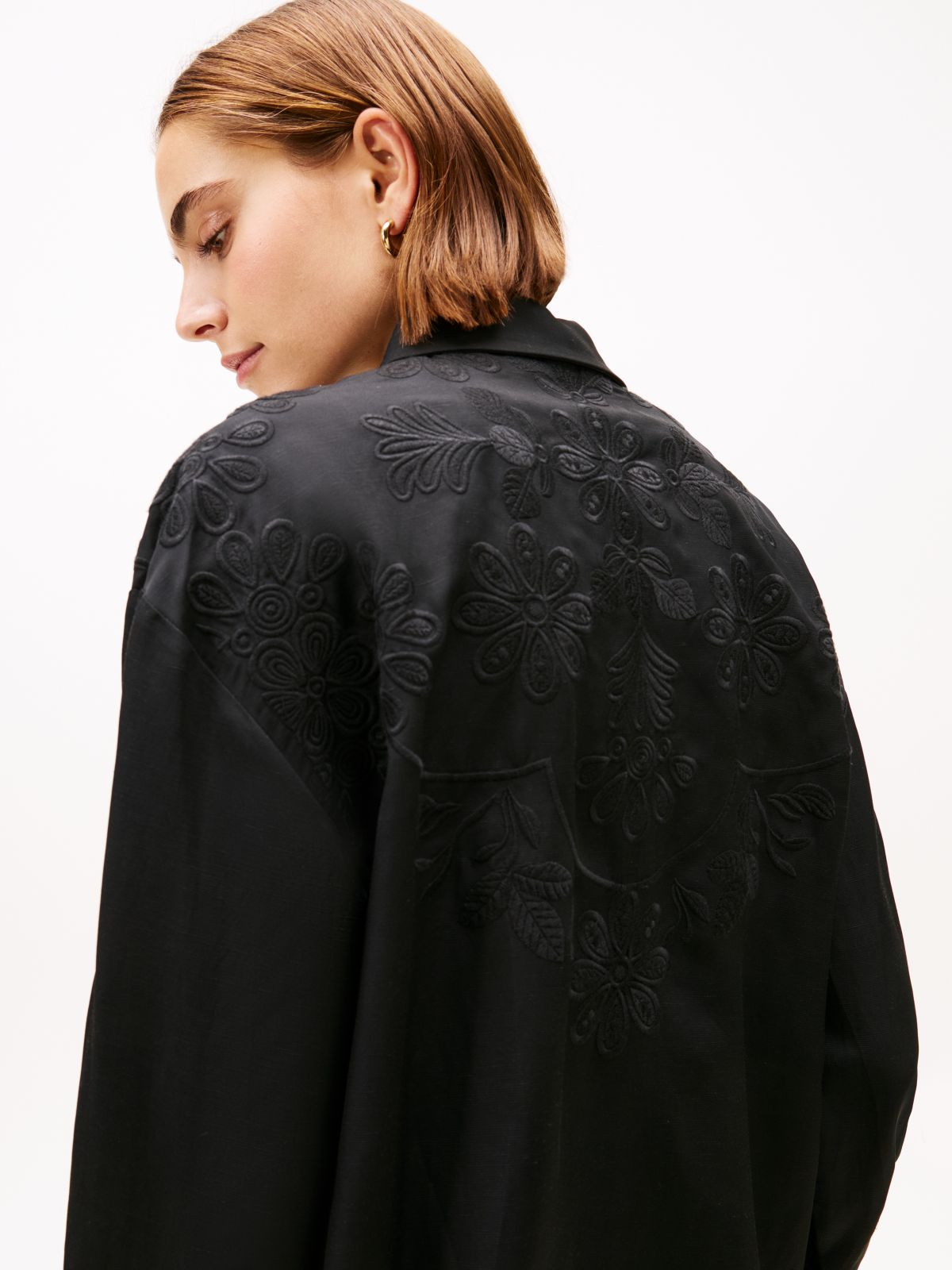 Floral Embroidery Oversized Fit Shirt With Linen — Black