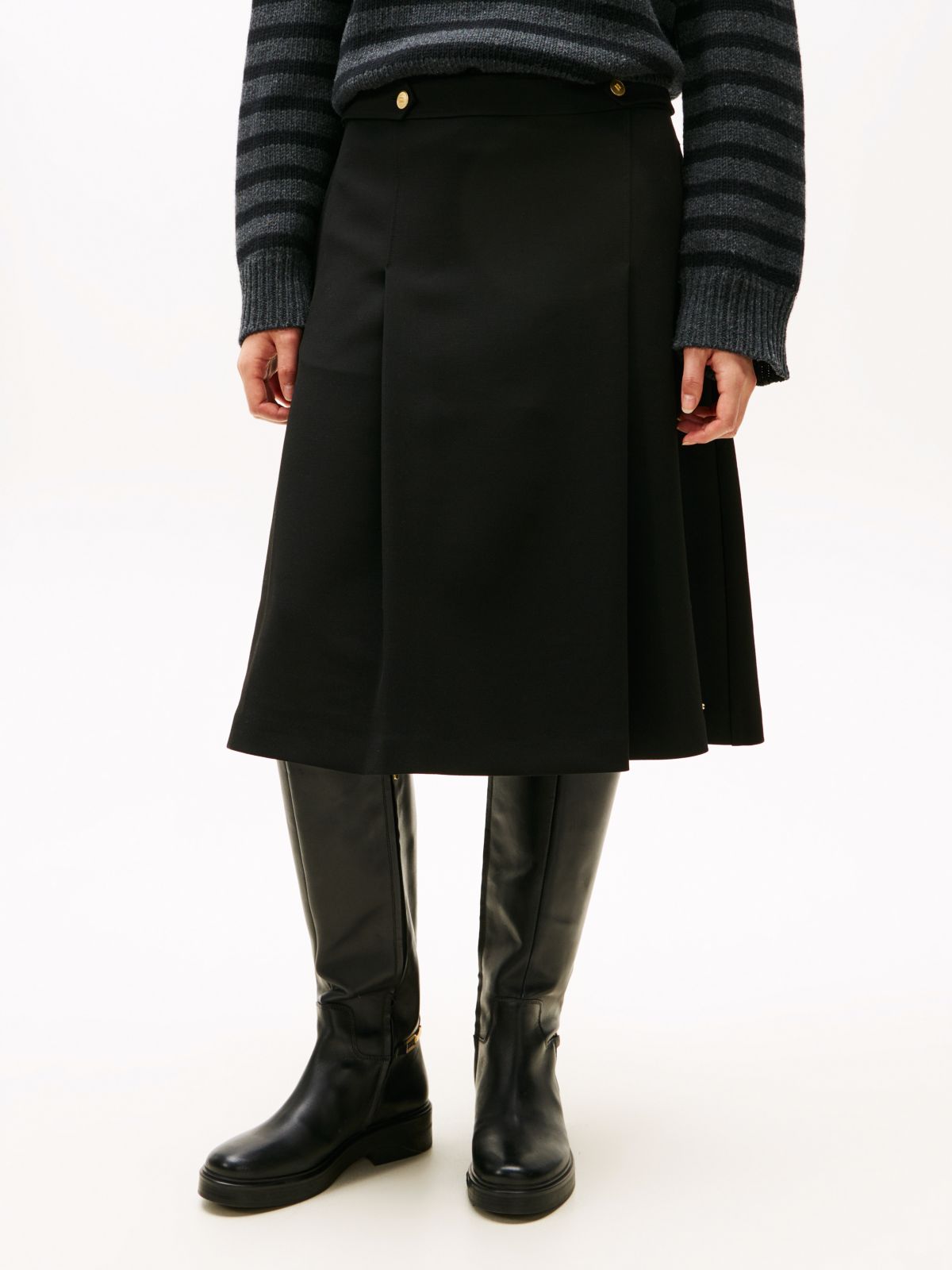 Gold-Tone Button A-Line Midi Skirt — Black