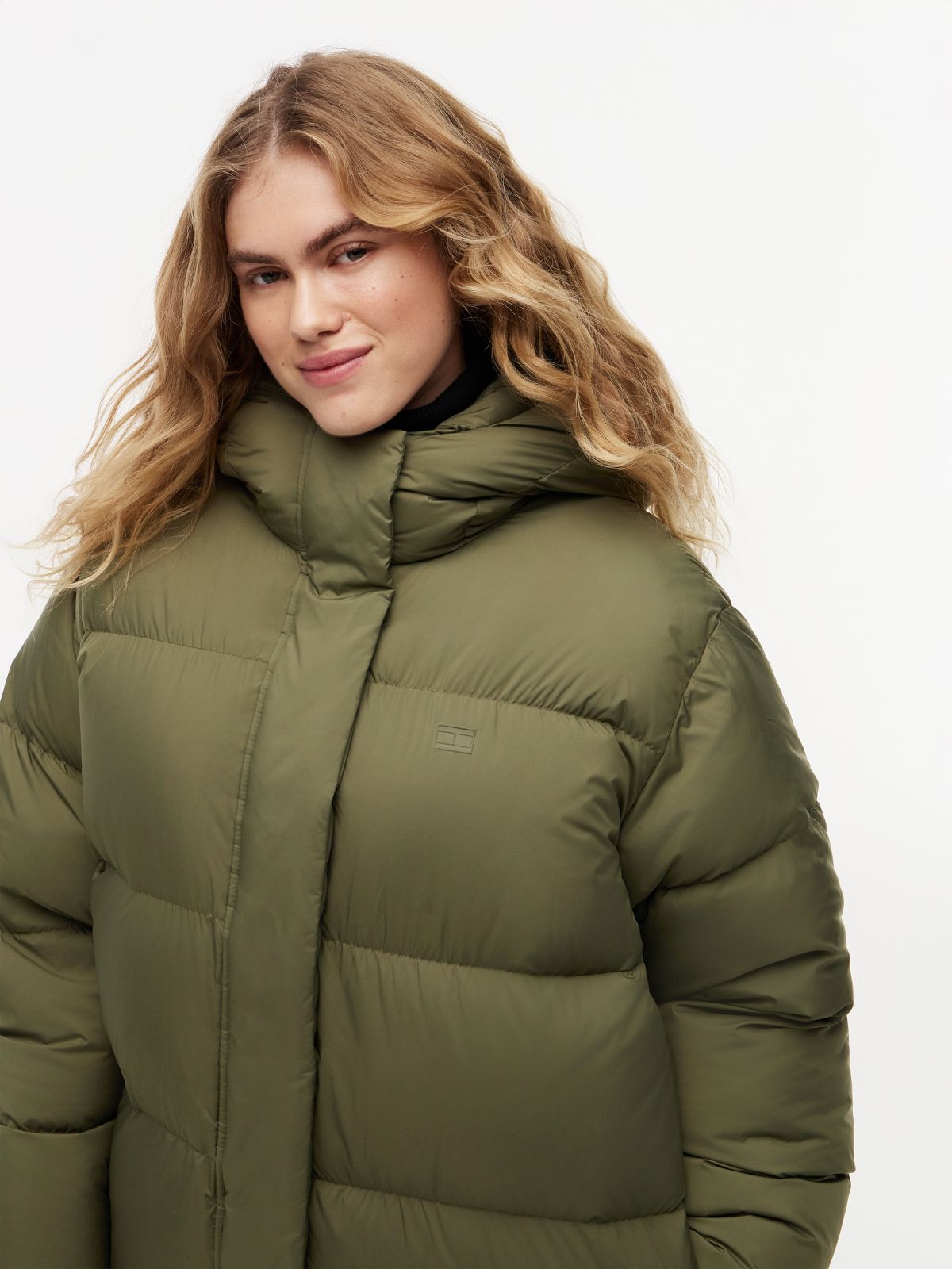 Curve Water Repellent Down Hooded Coat — Green