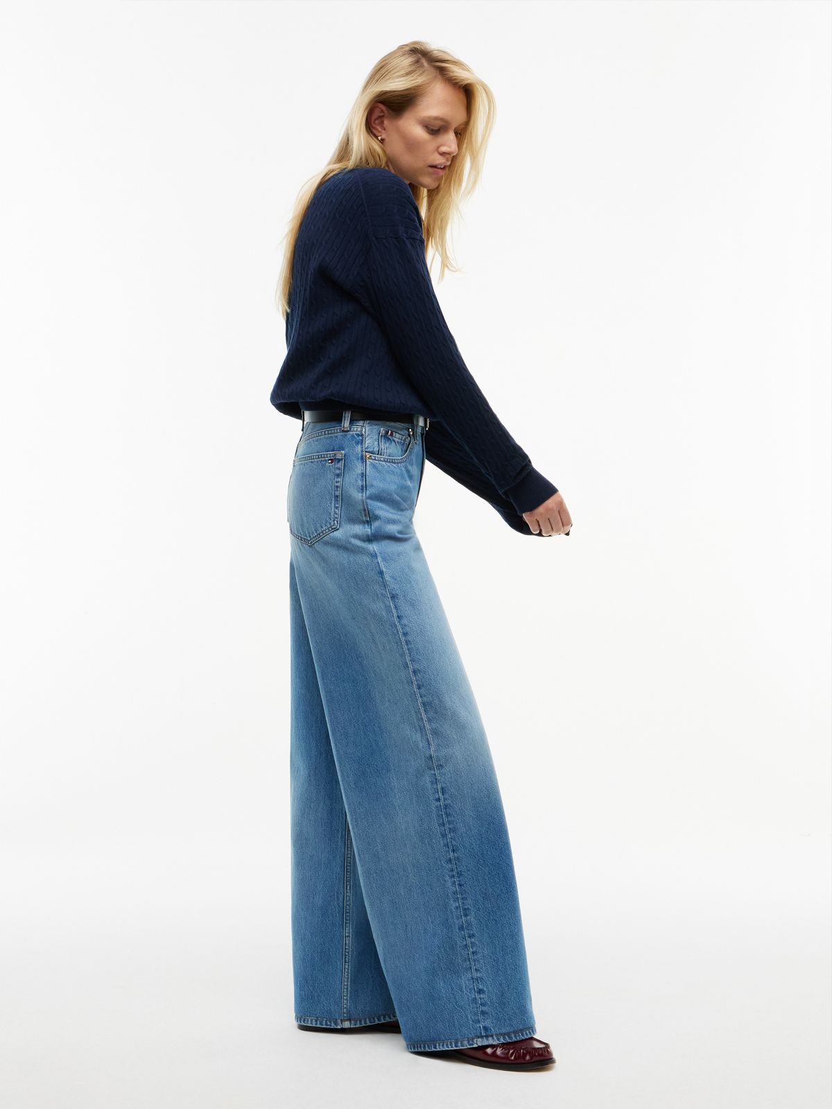 Indie High Rise Wide Jeans — Blue