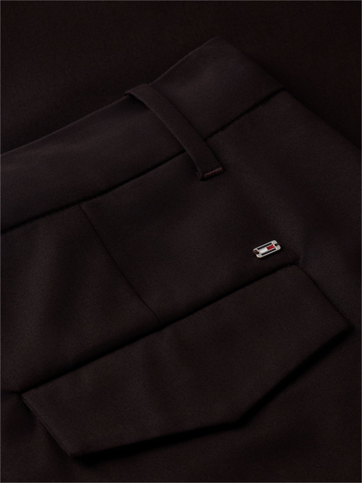 Pleated Barrel Chinos — Brown