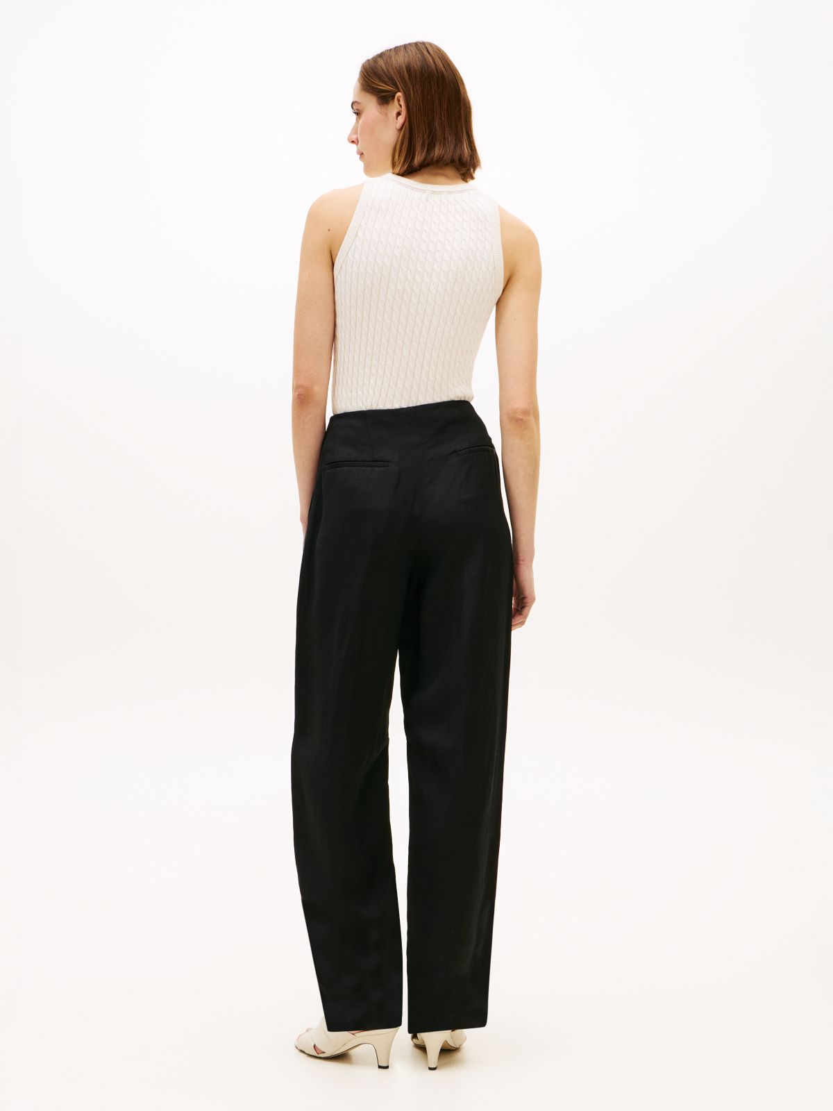 Linen Blend Barrel Leg Ankle Trousers — Black