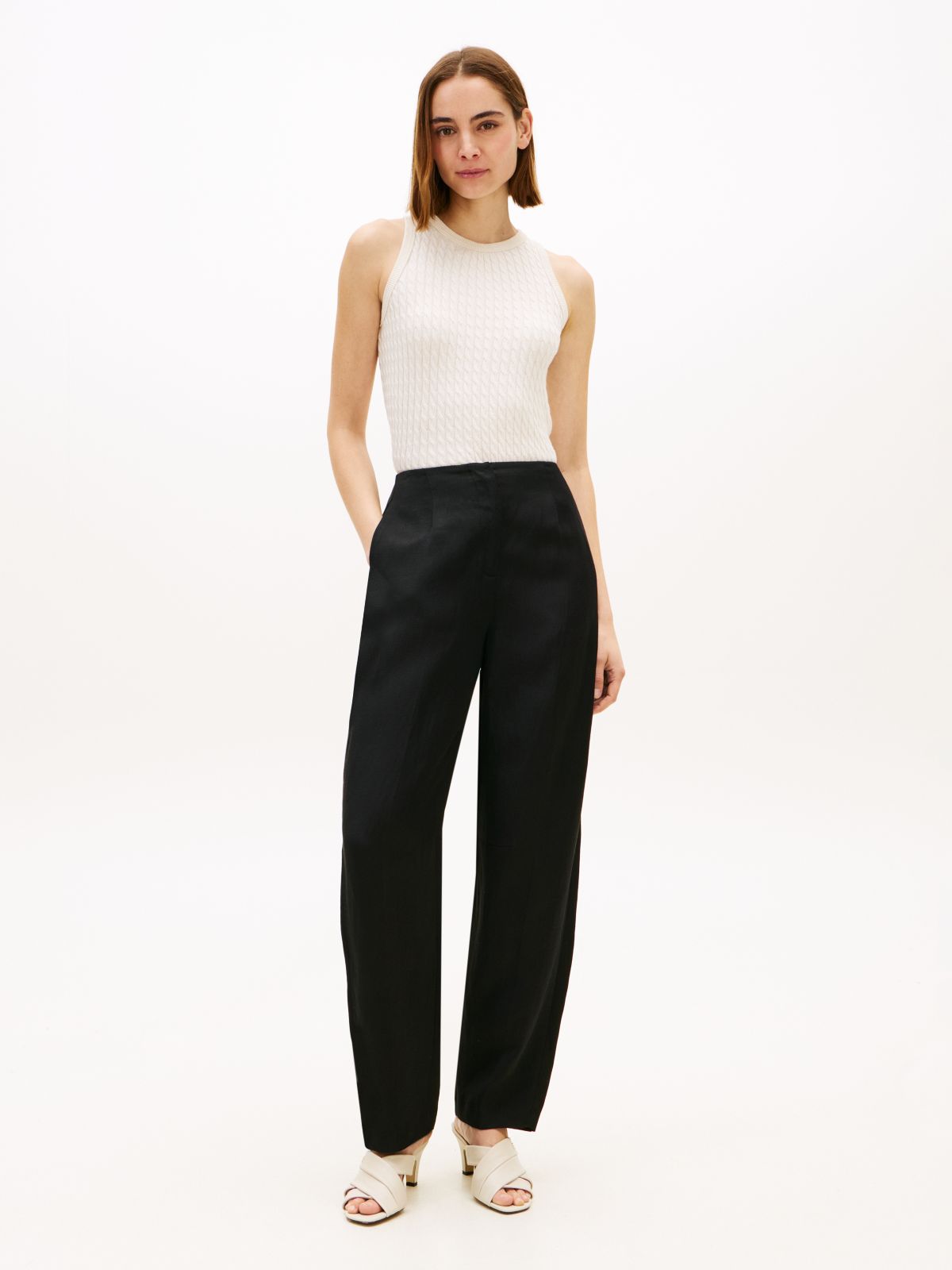 Linen Blend Barrel Leg Ankle Trousers — Black