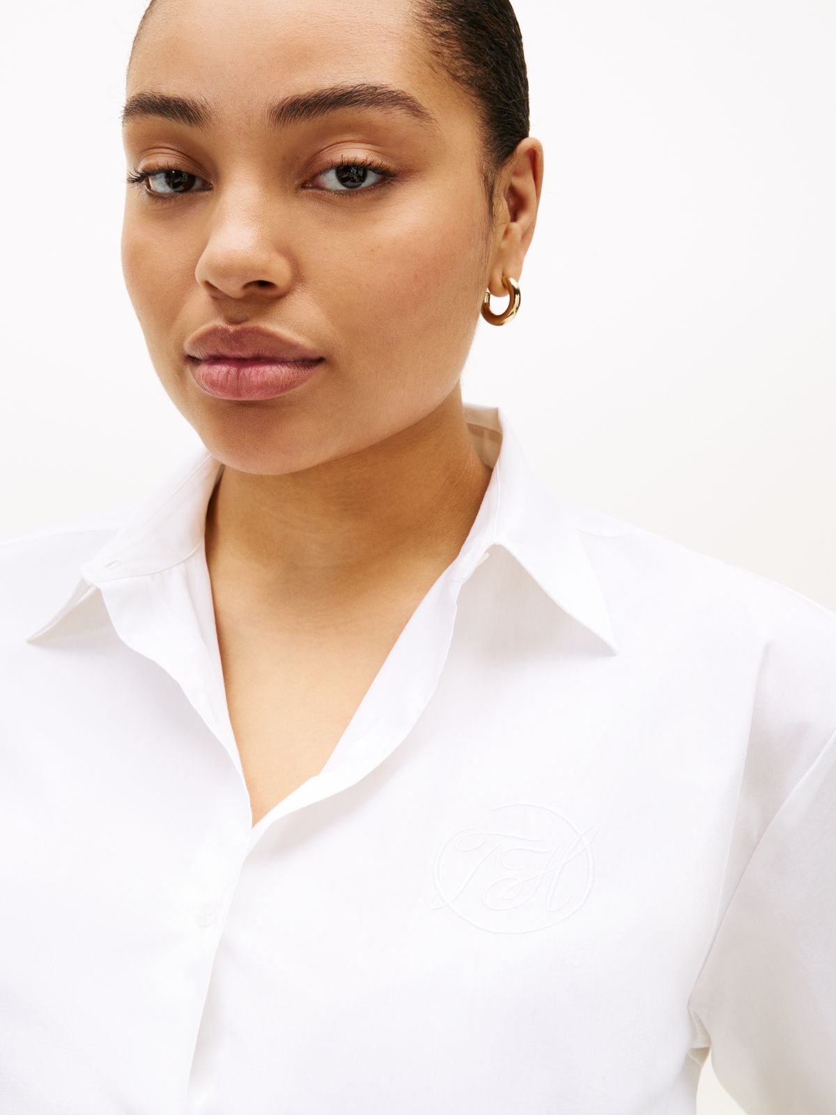 Curve Oversized Fit Logo Embroidery Shirt — White