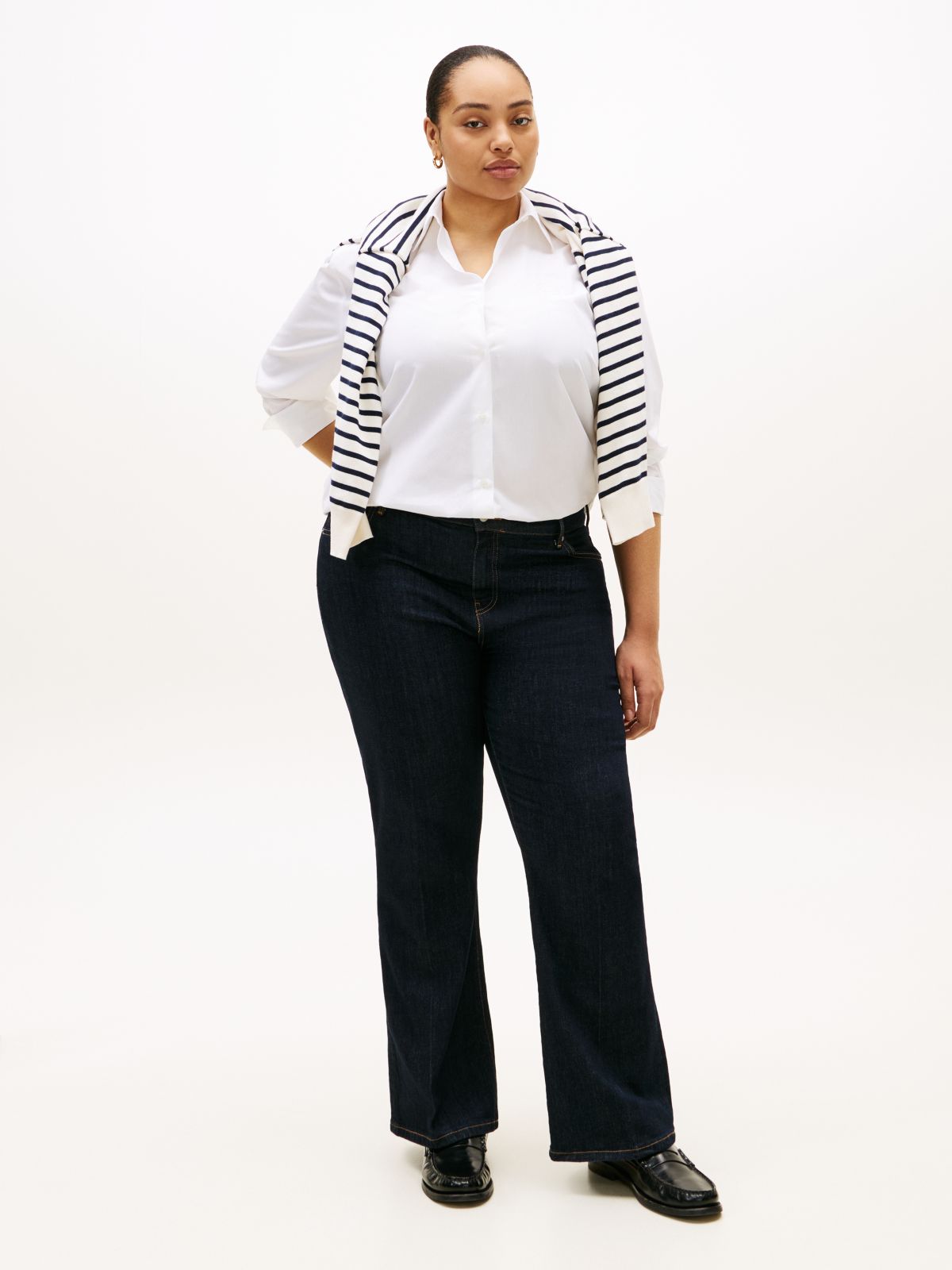 Curve Oversized Fit Logo Embroidery Shirt — White