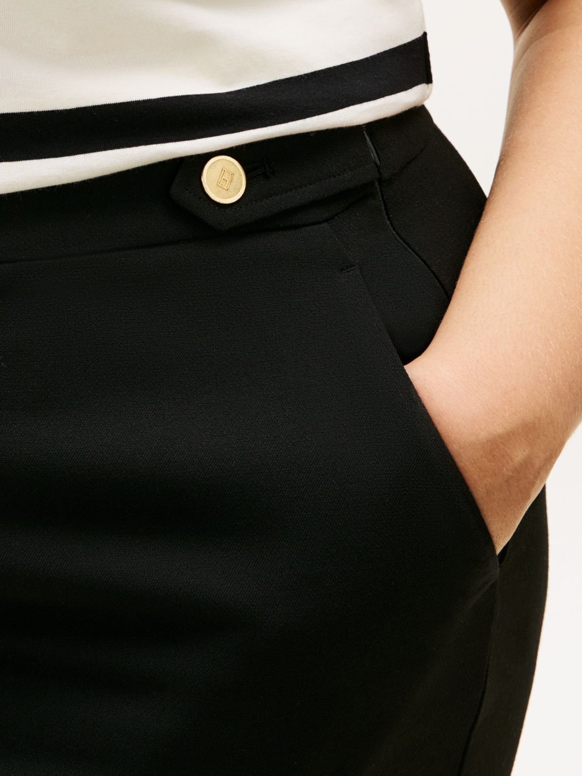 Curve Pressed Crease Straight Leg Trousers — Black