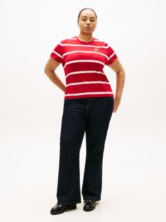 Curve Logo Embroidery Jersey Crew Neck T-Shirt — Red 3