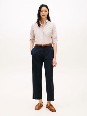 blue slim straight leg fit chinos mit stückfärbung für damen - tommy hilfiger