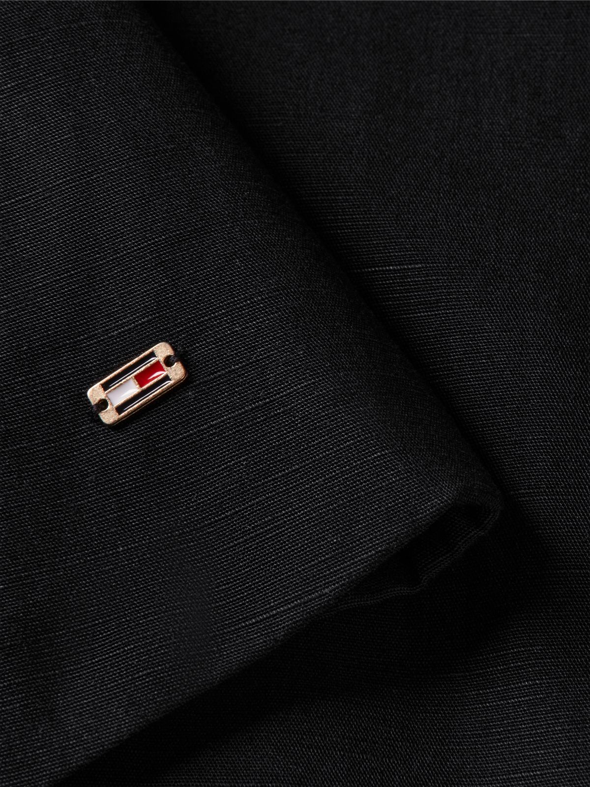 Slim V-Neck Waistcoat With Linen — Black