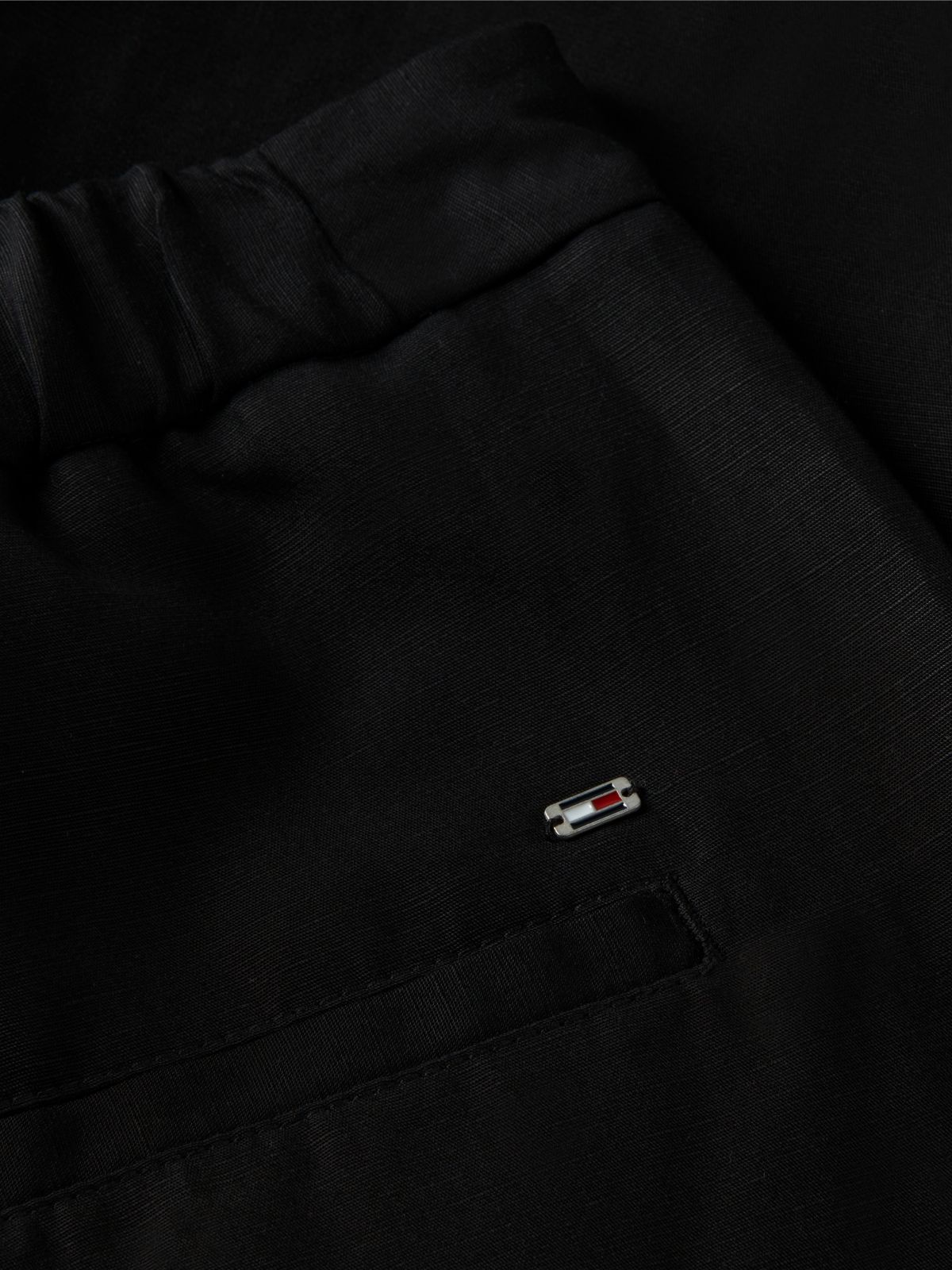 Straight Bermuda Shorts With Linen — Black