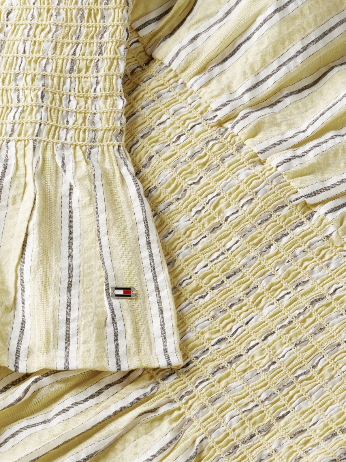 Smock Seersucker Tie Strap Top — Yellow