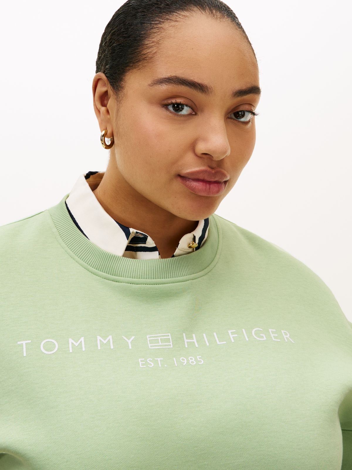 Curve Logo Flex Fleece Relaxed Sweatshirt — Green