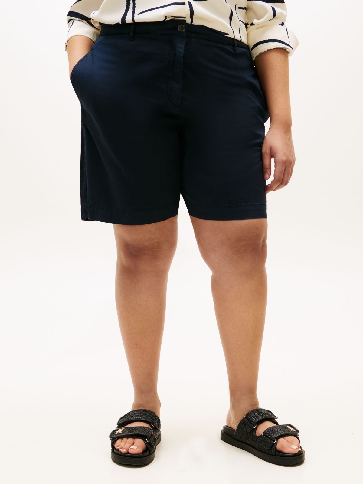 Curve Washed Slim Chino Shorts — Blue