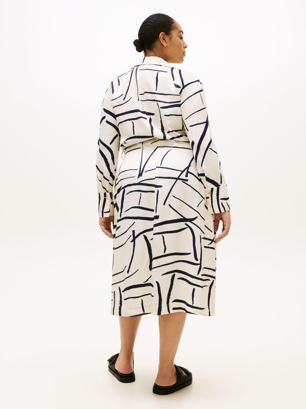 Curve Relaxed Wrap Midi Dress — White