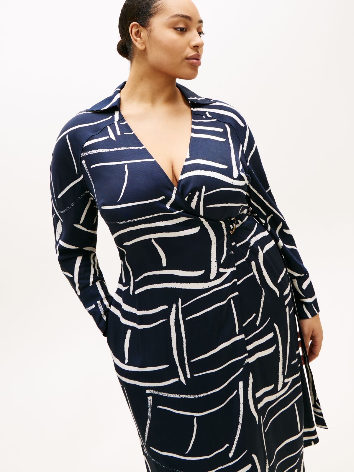 Curve Relaxed Wrap Midi Dress — Blue