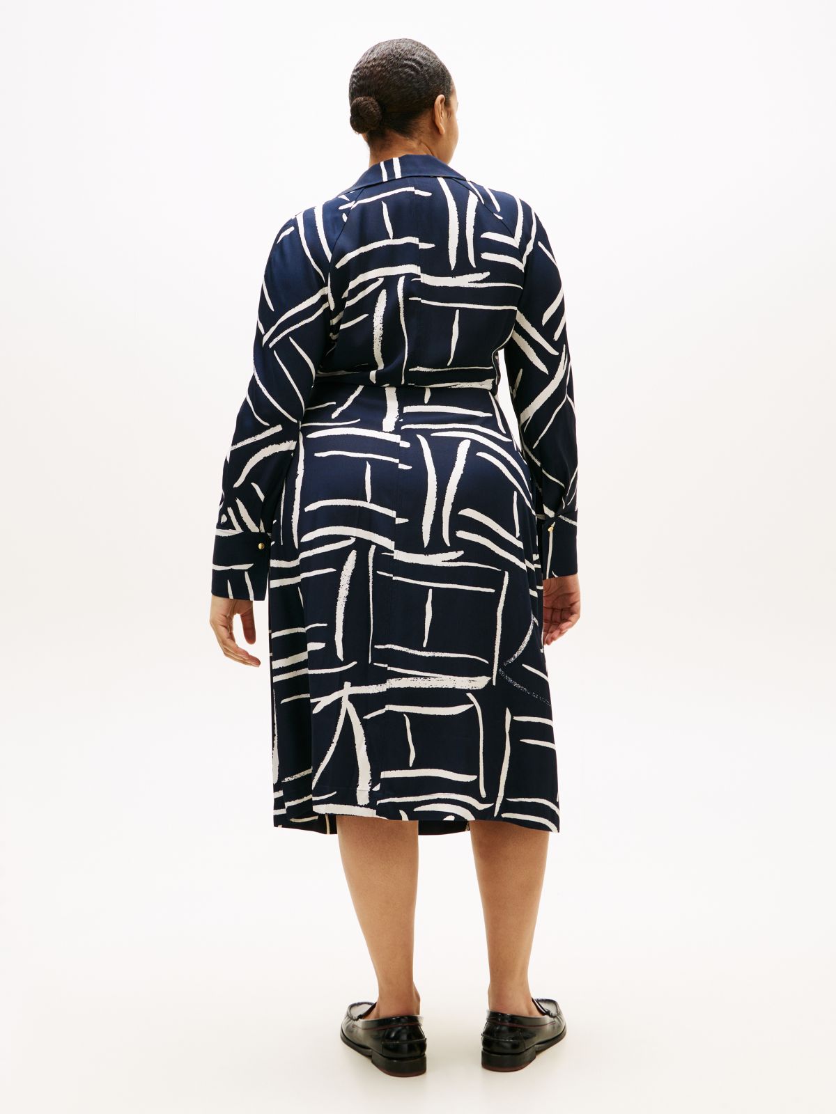 Curve Relaxed Wrap Midi Dress — Blue