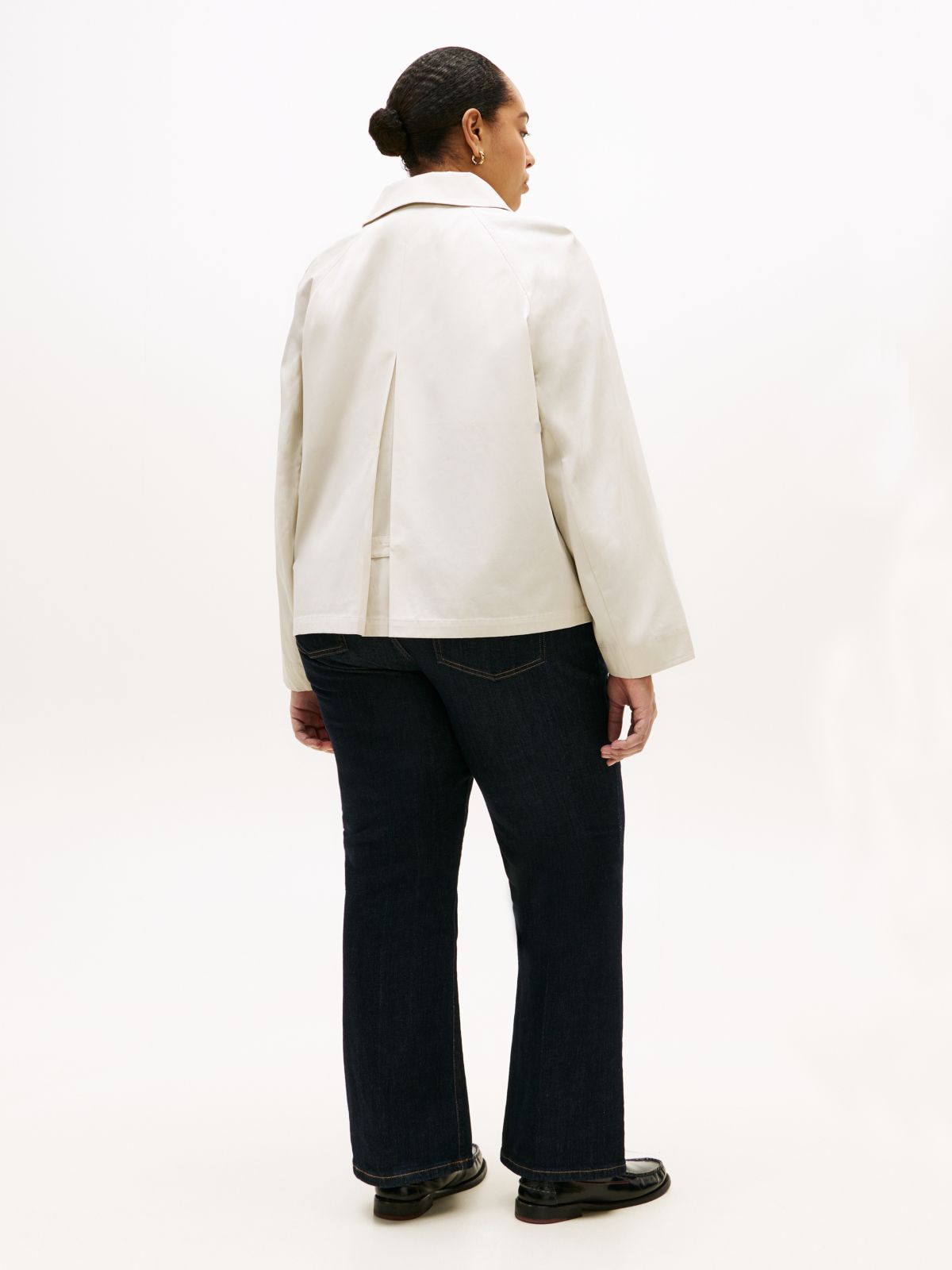 Curve Water Repellent Collared Relaxed Short Jacket — Beige