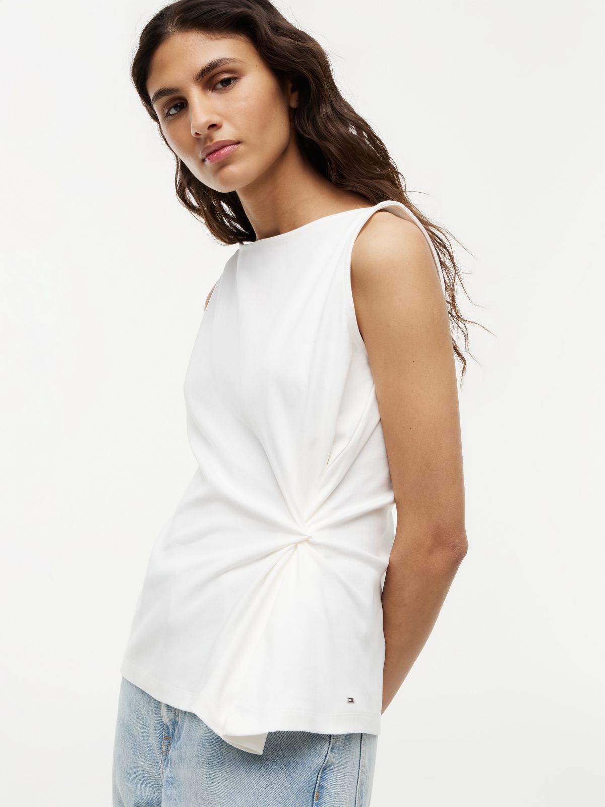 Twist Boat Neck Sleeveless Top — White