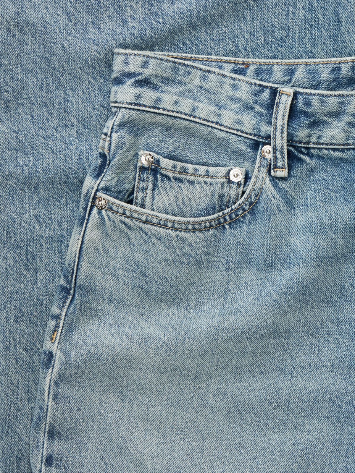 Nola Low Rise Straight Faded Jeans — Blue
