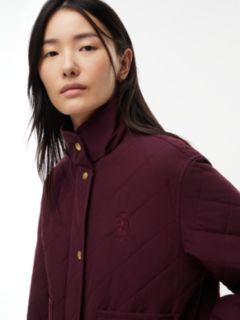 Crest Embroidery Square Quilted Hooded Jacket — Red 3