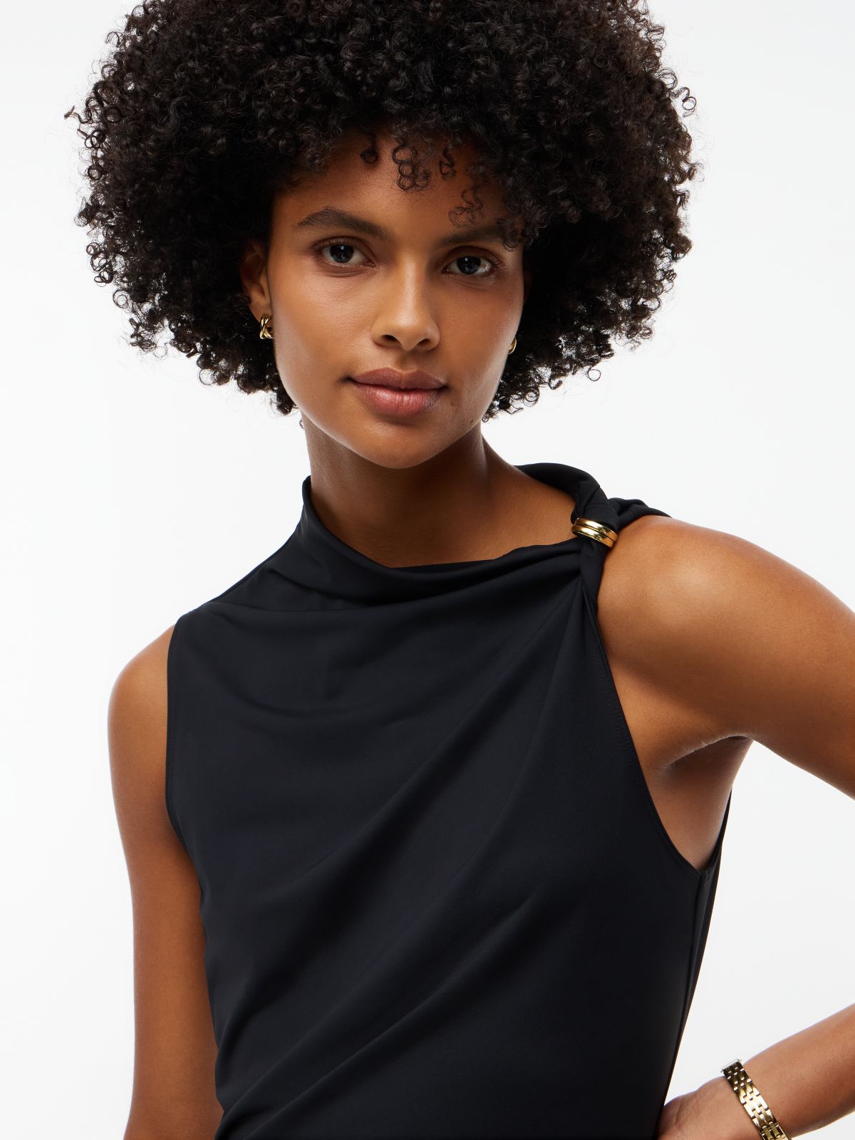 Twist Ruched Slim Sleeveless Maxi Dress — Black