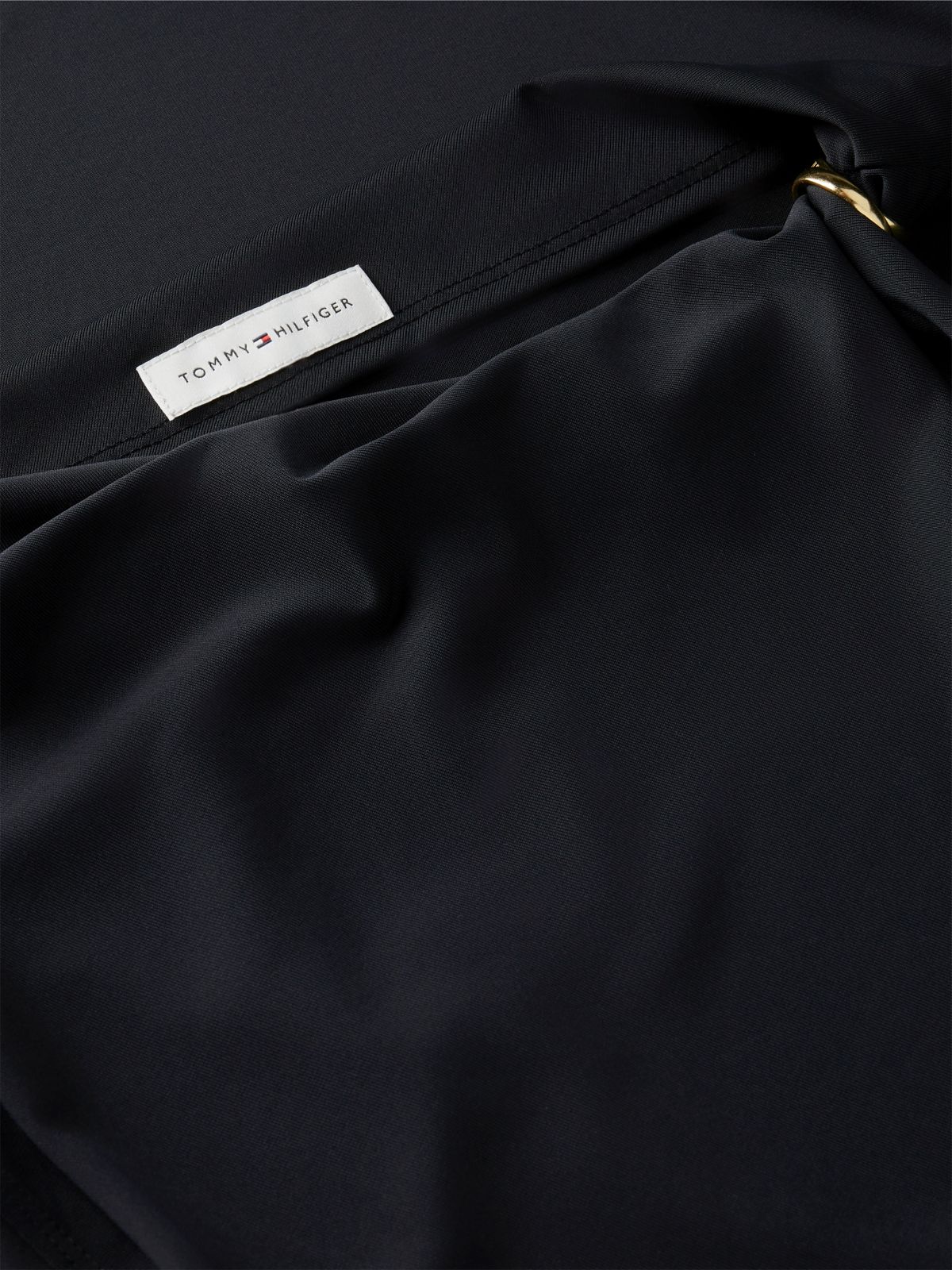 Twist Ruched Slim Sleeveless Maxi Dress — Black