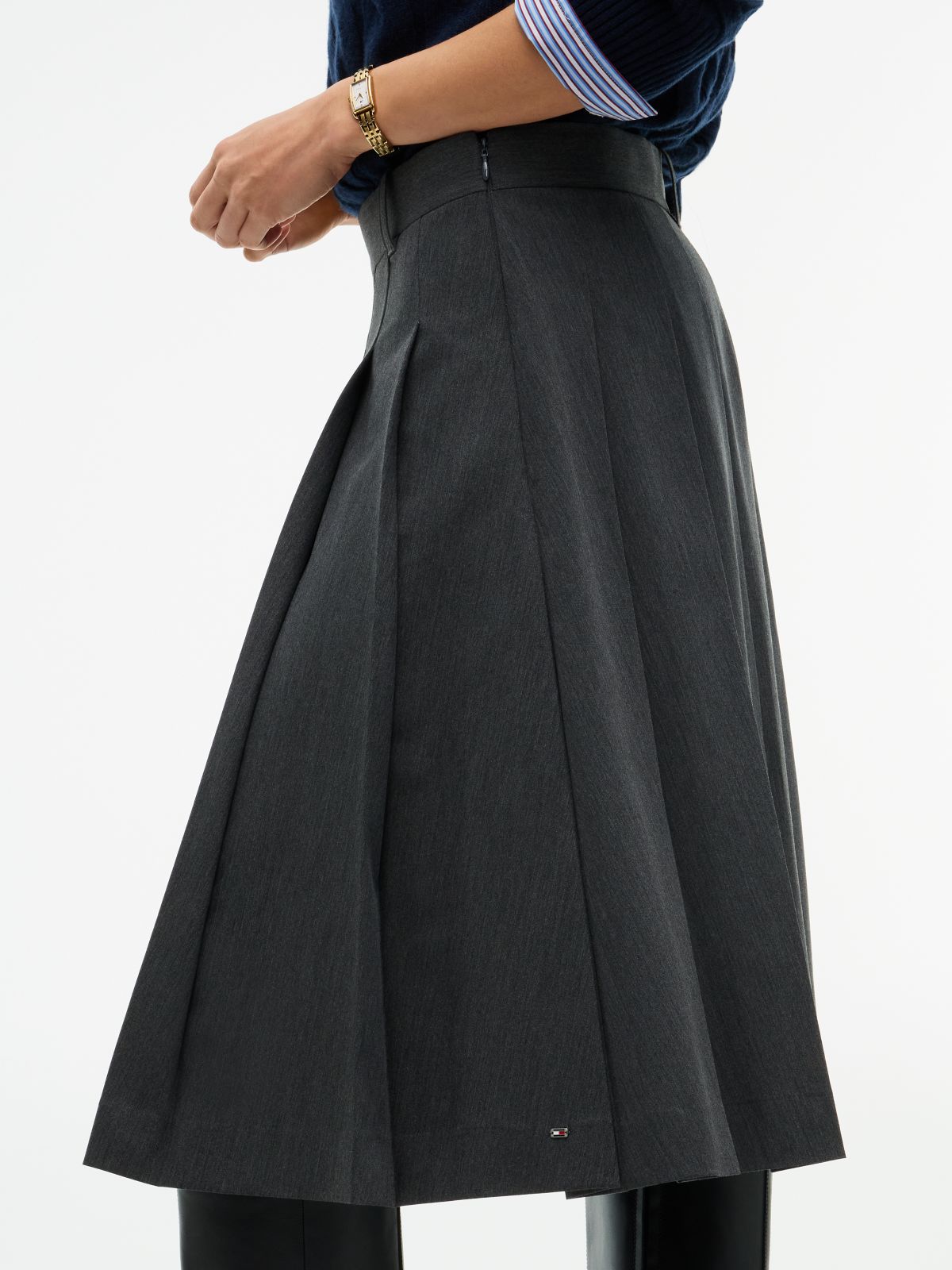 Metal Flag Pleated Skirt — Grey