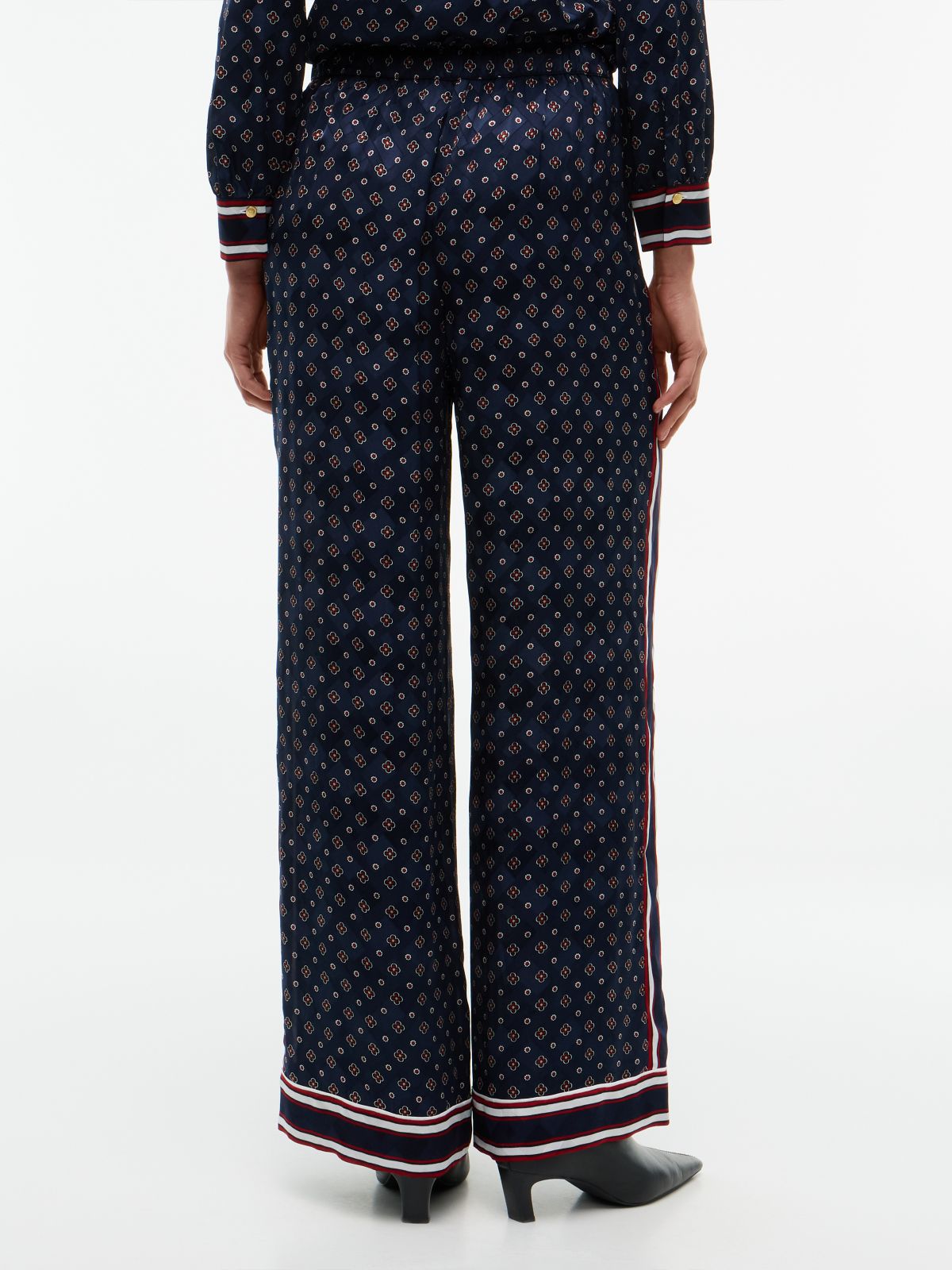 Jacquard Scarf Print Relaxed Straight Trousers — Blue