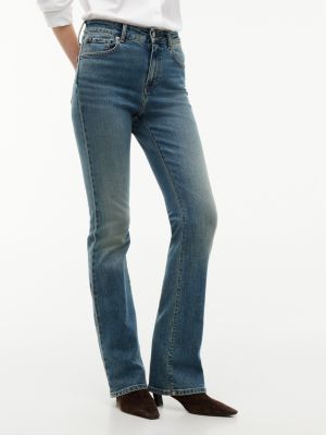 blue skye bootcut jeans mit mittelhohem bund und fade-effekt für damen - tommy hilfiger