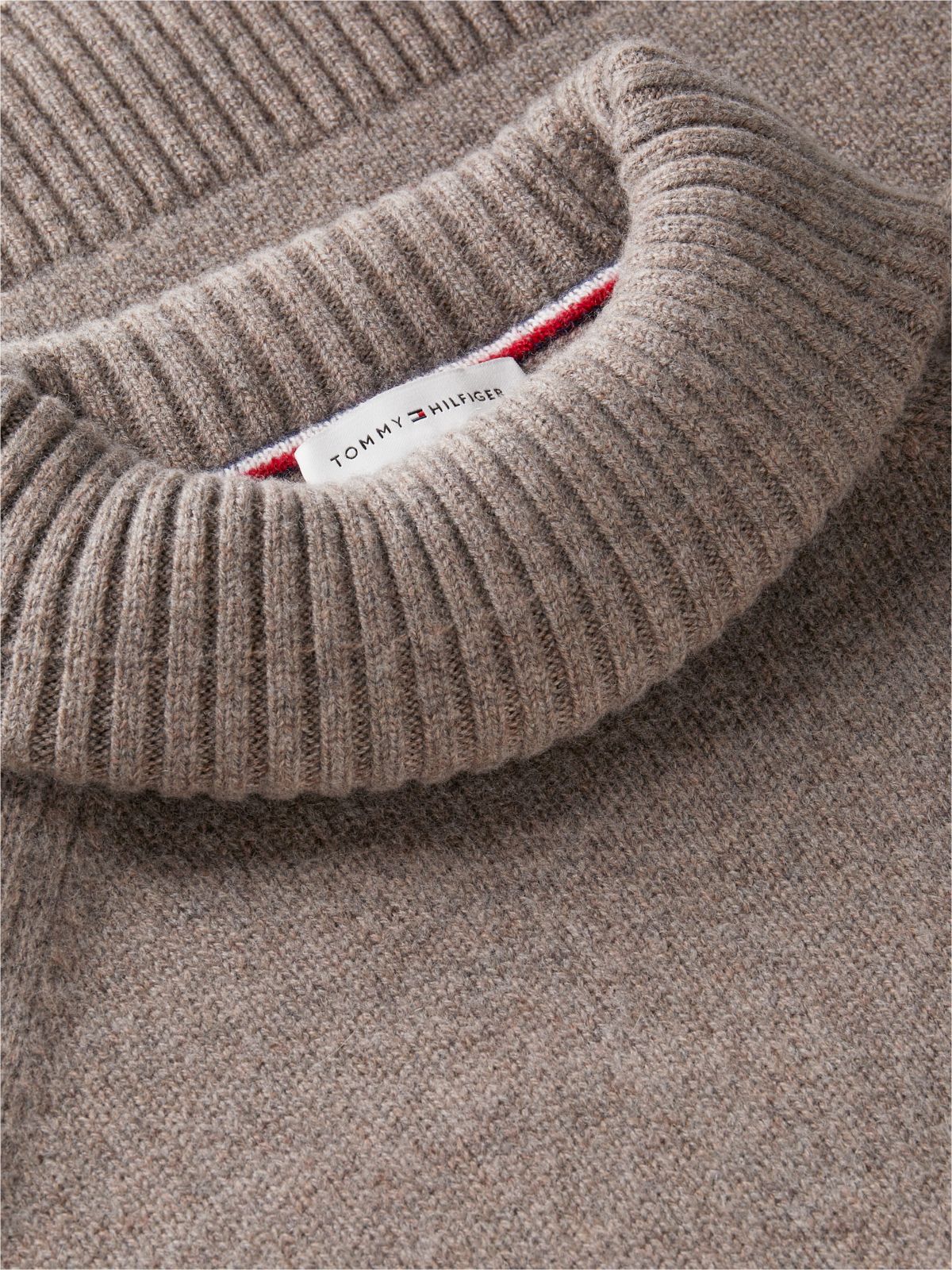 Cashmere Blend Relaxed Mock Neck Jumper — Brown