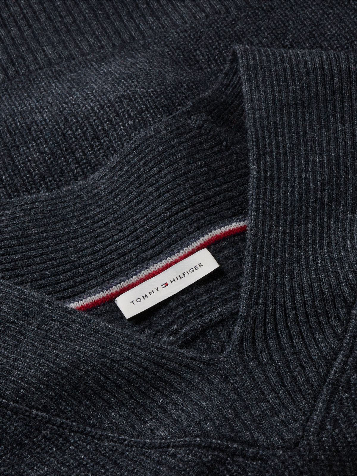 Pure Wool V-Neck Jumper — Grey
